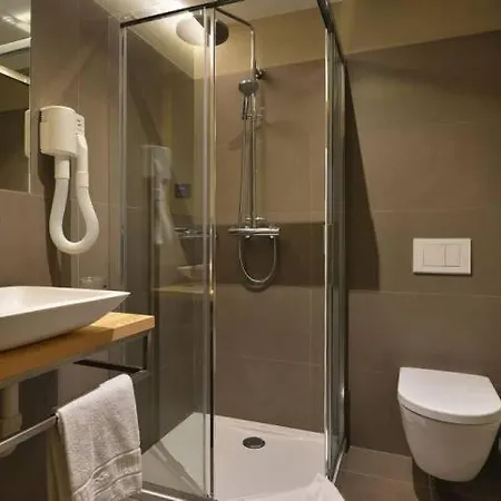 Cronox Vinecc Ливиньо