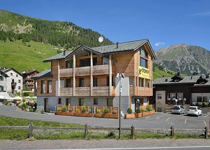 Lägenhetshotell Cronox Vinecc 3*