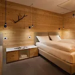 Cronox Vinecc 3*